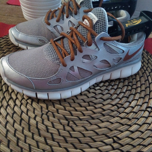 Nike Free Run 2 size 5.5 - Picture 3 of 8